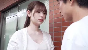 Anh xã tẻ nhạt, vợ nhận ra cậu thanh niên gần nhà tốt hơn