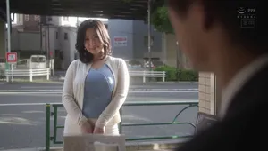 Gã chồng yếu không làm lên đỉnh, người vợ lên mạng tìm trai trẻ địt khỏe