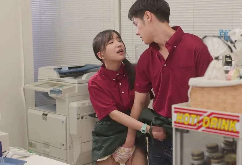 Ai rồi cũng "đi ngoài" người yêu khi đi làm thêm mà thôi